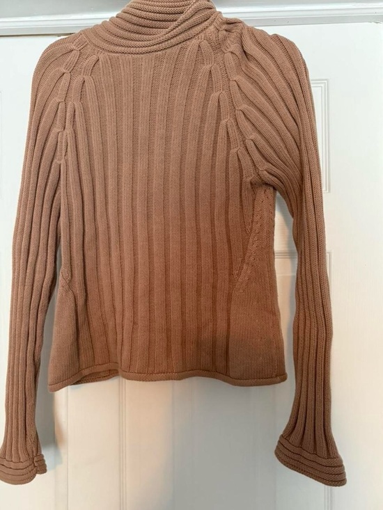 Q&A Sweaters - Ribbed Turtleneck Sweater in Camel